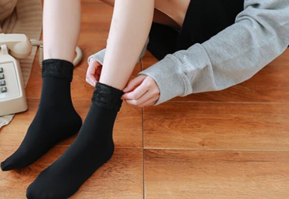 什么是裸氨丝袜：由裸氨纤维制成的袜子